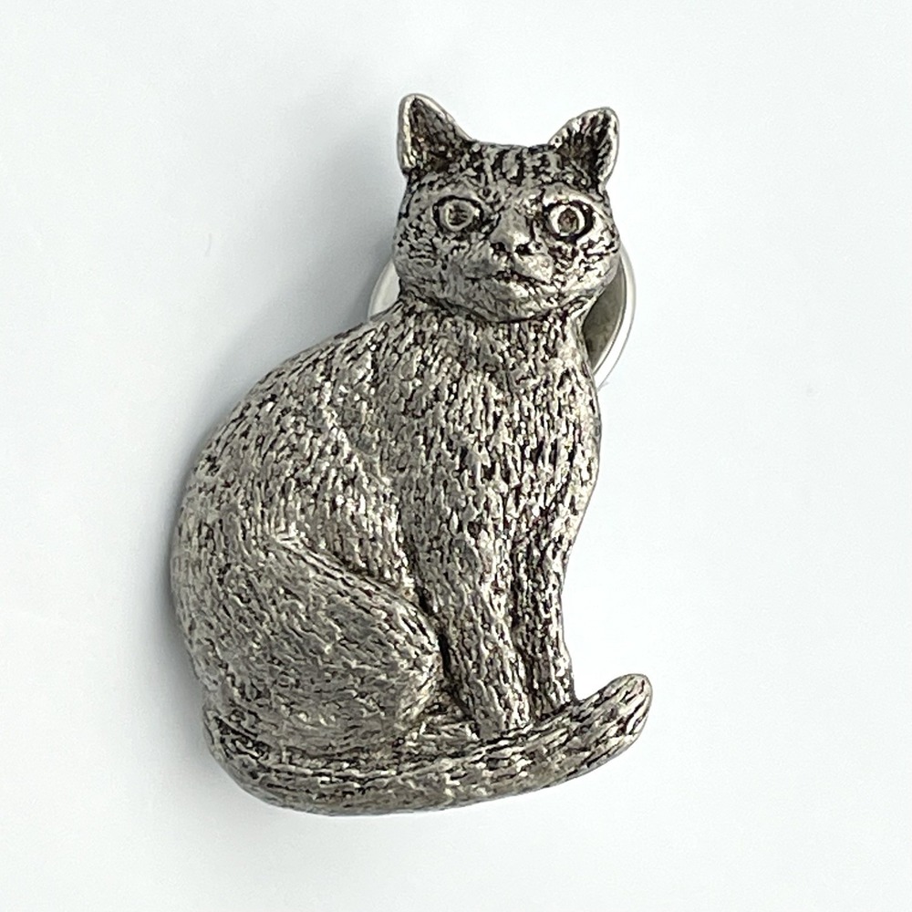 Vintage 1999 GG Harris Pewter Cat Lapel Pin‎ Figural Signed 439 Cat